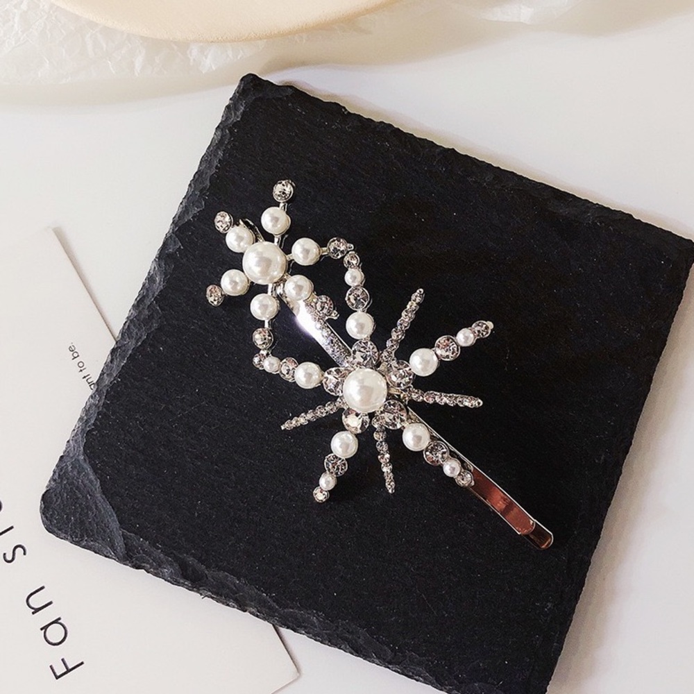 🔸2 for $15🔸Hair Clip